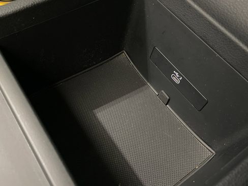 Used 2023 Audi Q5 Premium w/ Convenience Package image 30