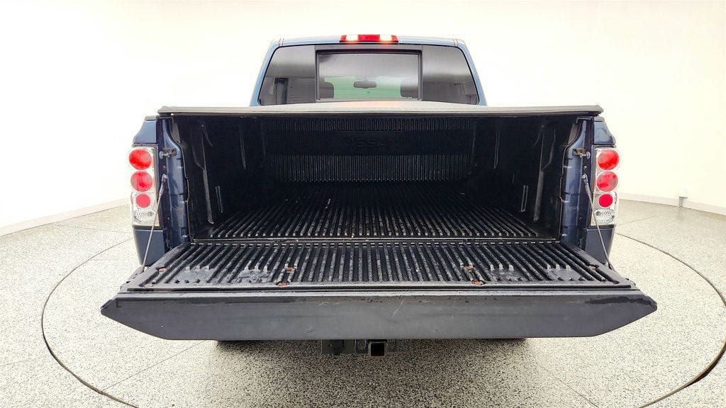 Used 2014 Nissan Titan SV w/ SV Value Truck Package AWD/4WD image 21