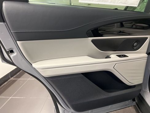 Used 2026 Lincoln Nautilus Premier w/ Equipment Group 102A image 38