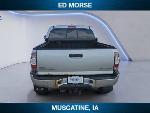 Used 2010 Toyota Tacoma 4x4 Double Cab V6 image 4