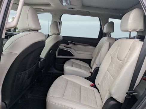 Used 2020 Kia Telluride SX w/ SX Prestige Package image 14