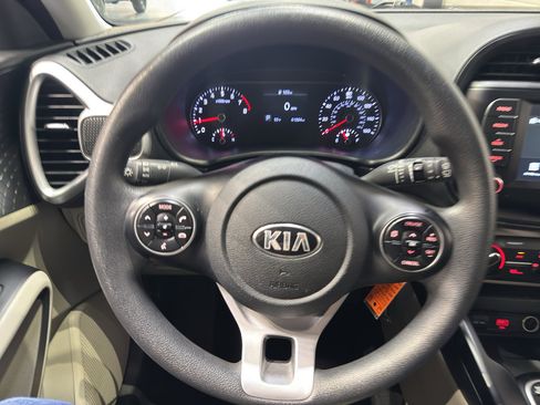 Used 2020 Kia Soul S FWD image 20
