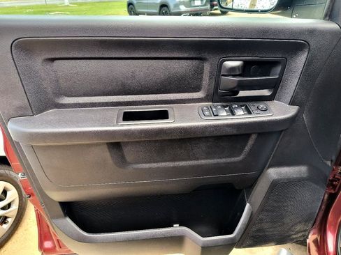 Used 2018 RAM 2500 Tradesman w/ Chrome Appearance Group image 14