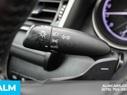 Used 2023 Toyota Camry SE image 28