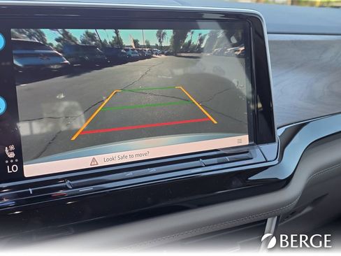 New 2026 Volkswagen Atlas SE image 17