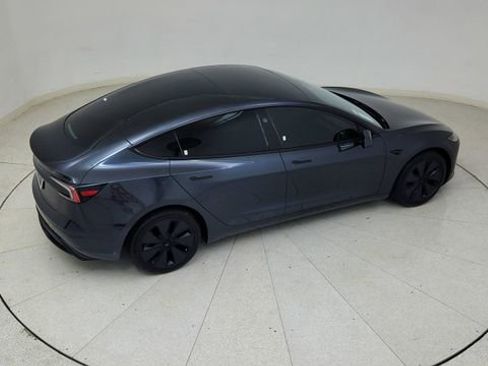 Used 2025 Tesla Model 3 Long Range image 81