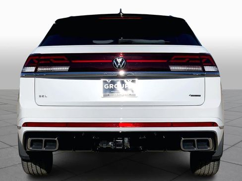 New 2026 Volkswagen Atlas Cross Sport SEL Premium R-Line AWD/4WD image 4