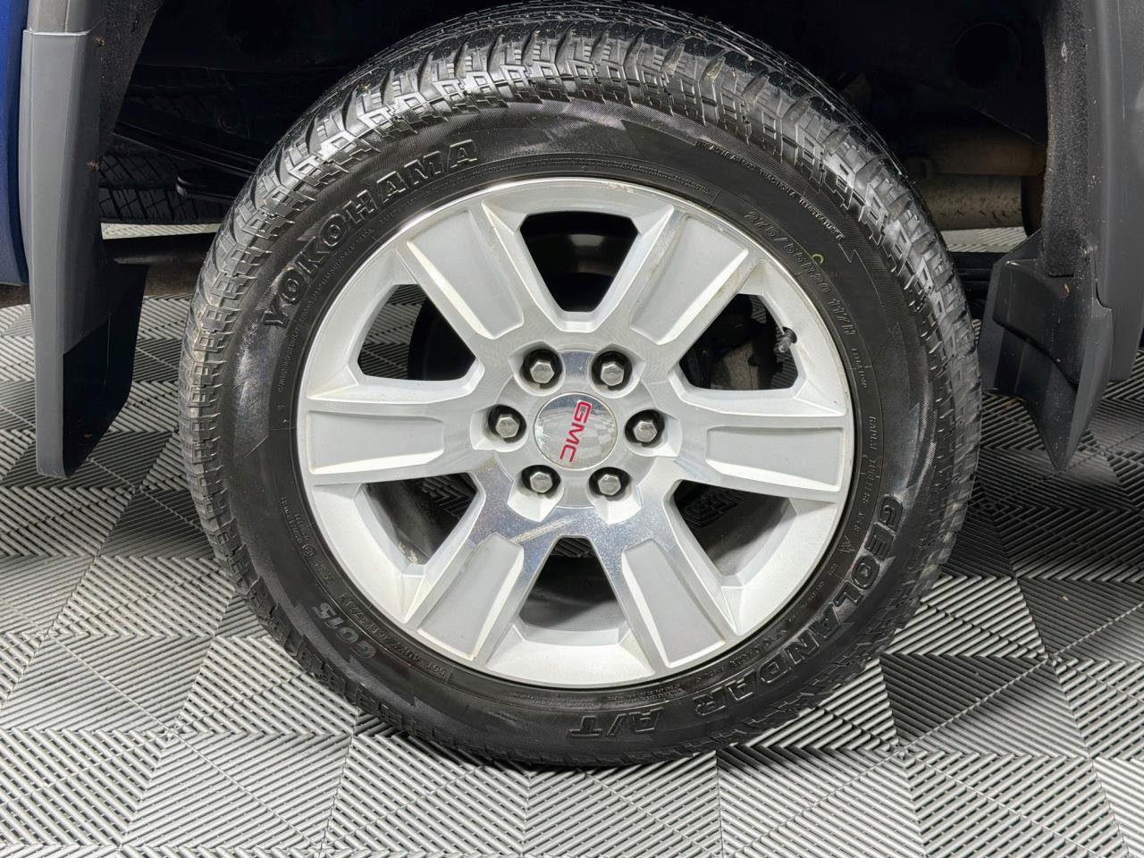 Used 2017 GMC Sierra 1500 SLE AWD/4WD image 28