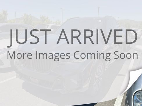 Used 2025 BMW X5 xDrive40i w/ M Sport Package AWD/4WD image 3