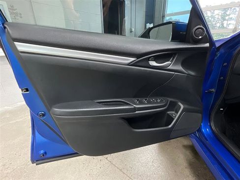 Used 2019 Honda Civic Sport image 10