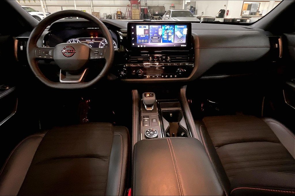 Used 2026 Nissan Pathfinder Rock Creek AWD/4WD image 14