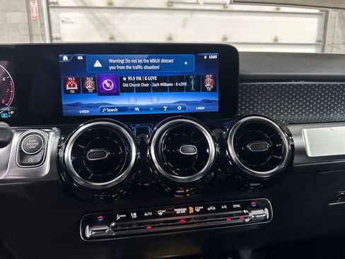 New 2026 Mercedes-Benz GLB 250 4MATIC image 19