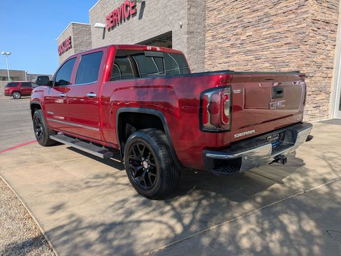 Used 2018 GMC Sierra 1500 SLT AWD/4WD image 4