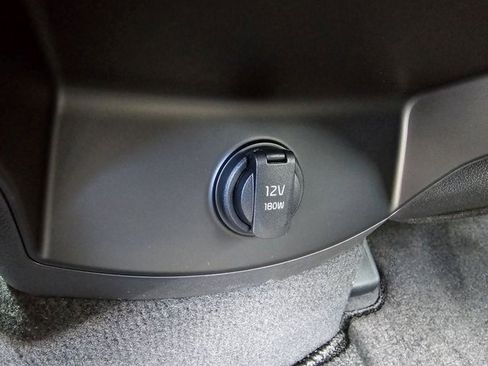 Used 2025 Kia Sorento S image 14