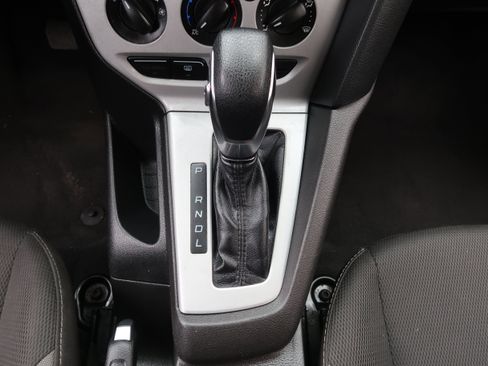 Used 2013 Ford Focus SE FWD image 17