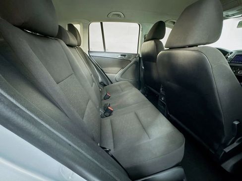 Used 2018 Volkswagen Tiguan Limited w/ Premium Package image 36