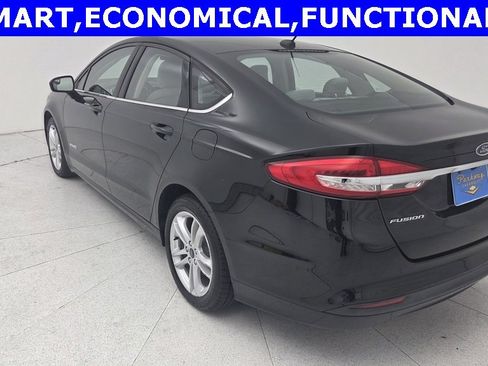 Used 2018 Ford Fusion S image 3