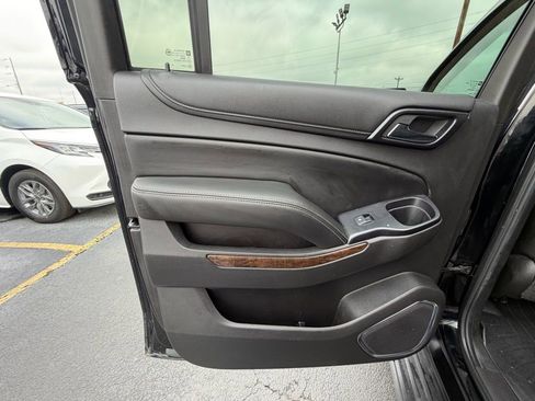 Used 2015 Chevrolet Suburban LT image 15