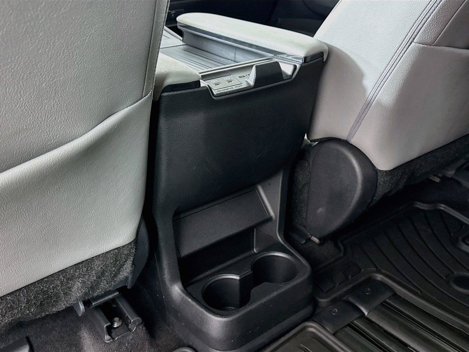 Certified 2026 Toyota Sienna XLE FWD image 36