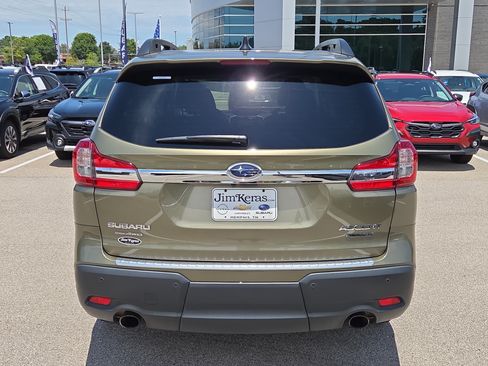 Used 2022 Subaru Ascent Limited w/ Technology Package AWD/4WD image 4