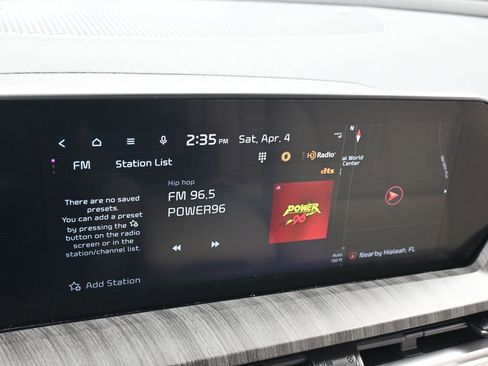 Used 2025 Kia Telluride EX w/ EX Captain's Chair Package image 19