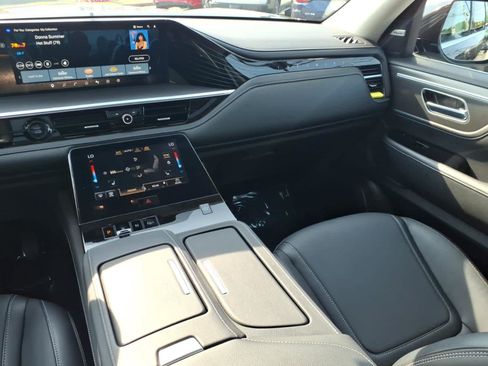 Certified 2026 INFINITI QX80 Pure w/ Cargo Package AWD/4WD image 15
