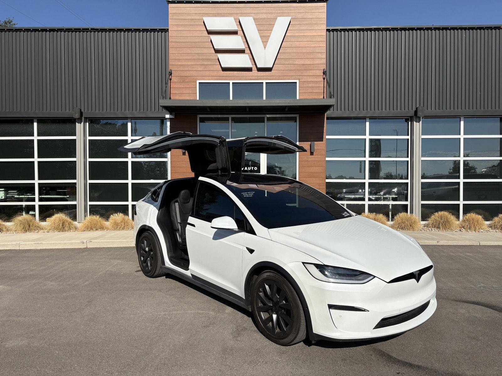 Used 2022 Tesla Model X AWD/4WD image 1