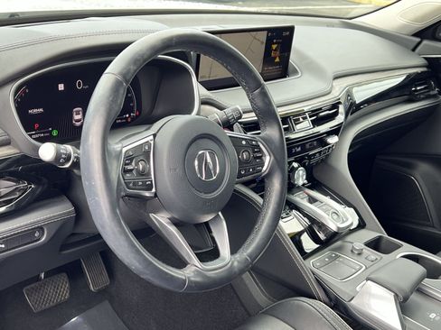 Used 2023 Acura MDX SH-AWD w/ Advance Package image 13