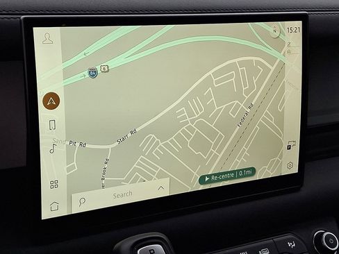 Used 2024 Land Rover Defender 130 X-Dynamic SE image 19