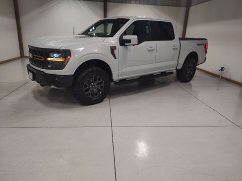 Used 2025 Ford F150 Tremor w/ Equipment Group 402A High AWD/4WD image 4