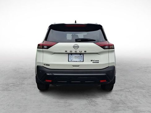 Used 2023 Nissan Rogue SV w/ SV Premium B Package AWD/4WD image 5