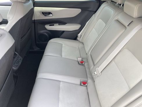 Used 2024 Nissan Ariya AWD image 19