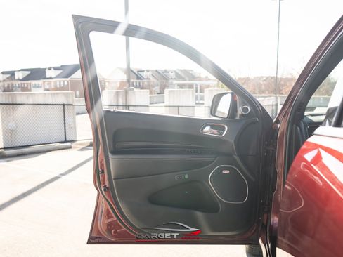 Used 2018 Dodge Durango SRT w/ SRT Interior Appearance Group image 46