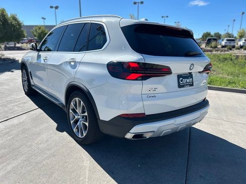 Used 2025 BMW X5 xDrive50e AWD/4WD image 6