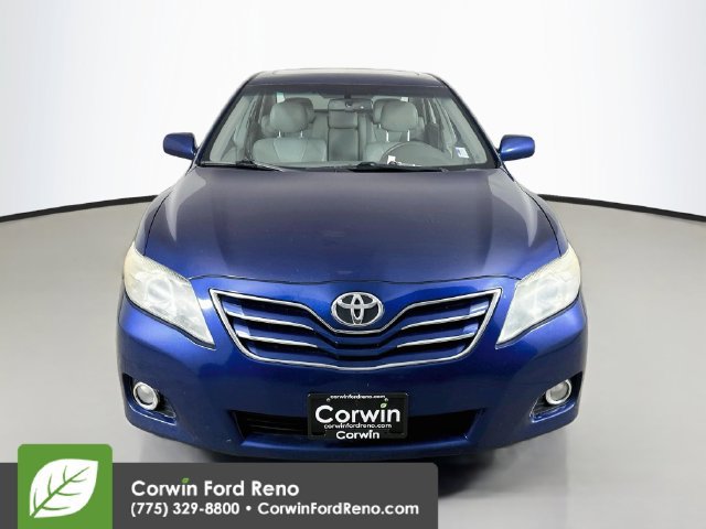 Used 2011 Toyota Camry XLE FWD image 2