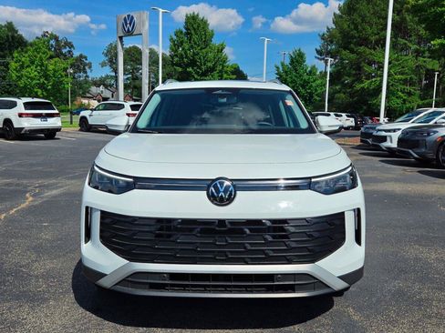Certified 2026 Volkswagen Tiguan SE AWD/4WD image 7