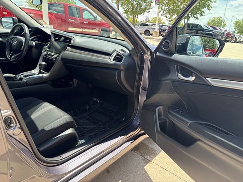 Used 2020 Honda Civic EX image 13