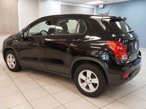 Used 2020 Chevrolet Trax LS FWD image 7