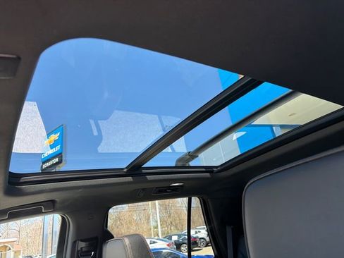Certified 2022 Chevrolet Tahoe RST w/ Sport Performance Package AWD/4WD image 12