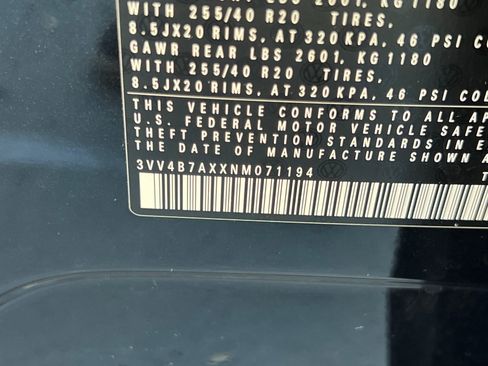 Certified 2022 Volkswagen Tiguan SEL R-Line image 29