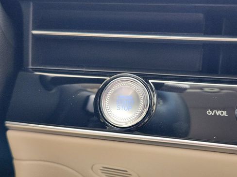 New 2026 Genesis GV70 2.5T AWD/4WD image 15