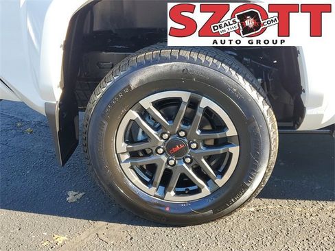 New 2025 Toyota Tacoma TRD Sport image 5