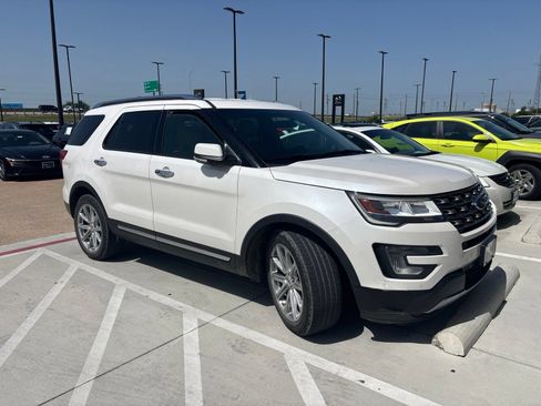Used 2016 Ford Explorer Limited FWD image 3