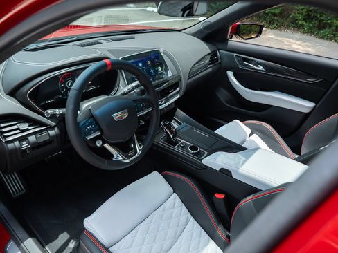 Used 2023 Cadillac CT5 V Blackwing w/ Driver Assist Package RWD image 9