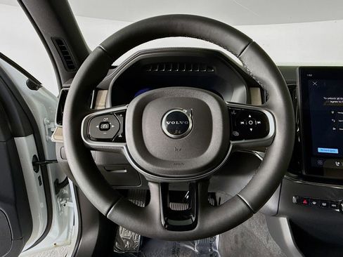 New 2026 Volvo XC90 B6 Plus w/ Protection Package Premier AWD/4WD image 11