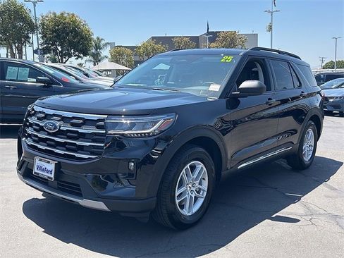 Used 2025 Ford Explorer Active w/ Active Comfort Package image 24