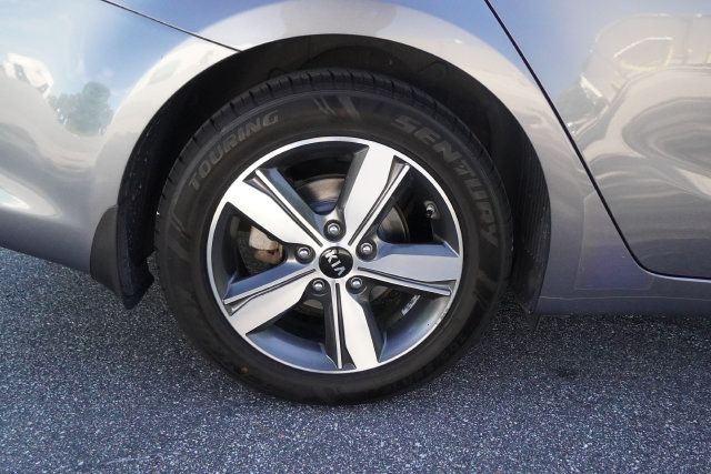 Used 2018 Kia Forte S FWD image 36