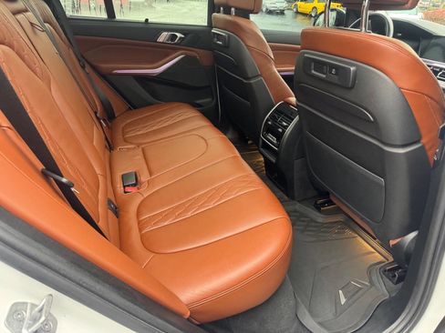 Used 2022 BMW X5 xDrive40i w/ M Sport Package image 13