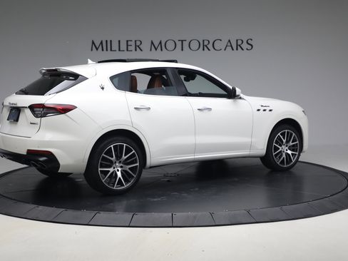 Certified 2022 Maserati Levante Modena image 7