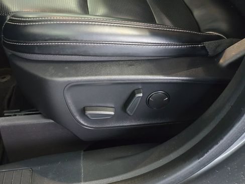 Used 2024 Ford Escape Platinum image 23